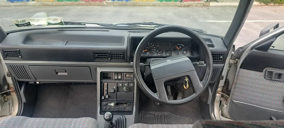 Renault 9 1982 - Image 4