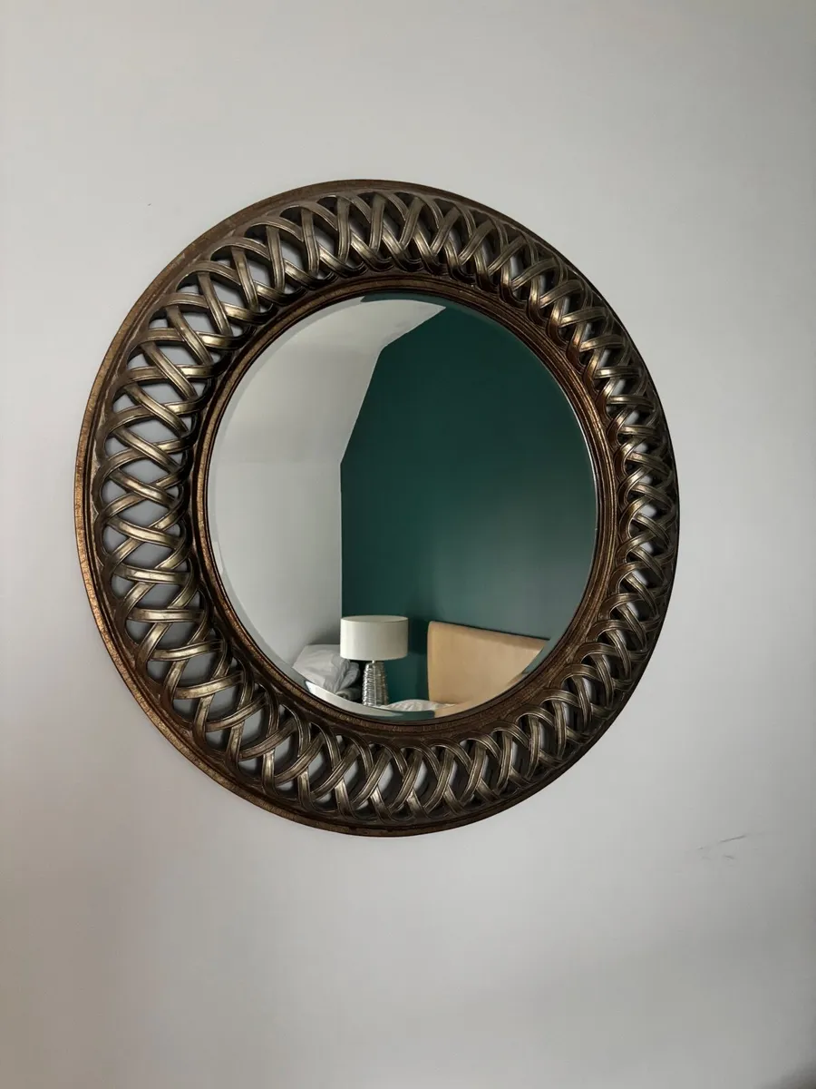 Mirror - Image 1