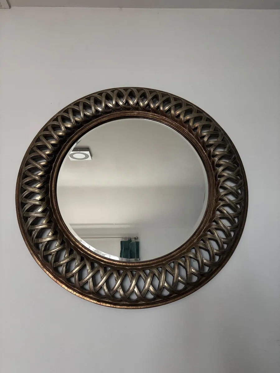 Mirror - Image 2