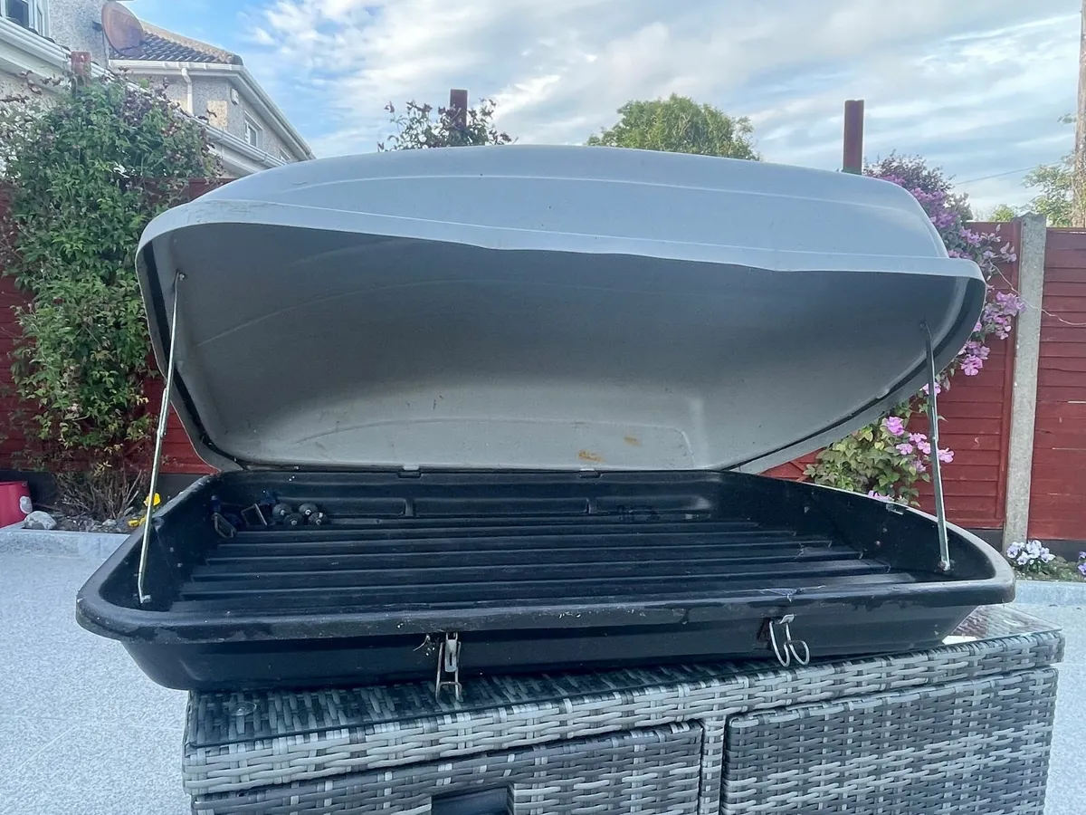 Roof Box - Image 3