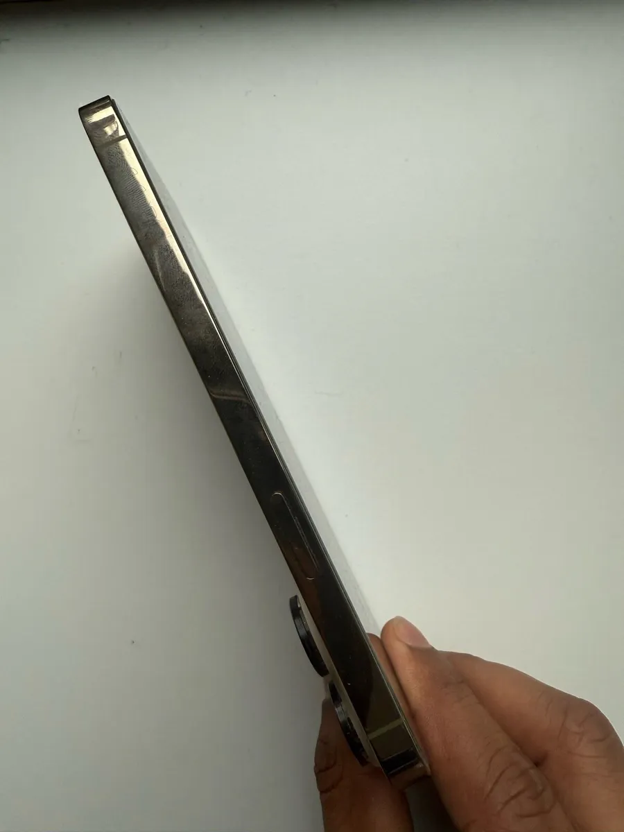 IPHONE 14 PRO MAX 256GB **GOLD** - Image 3