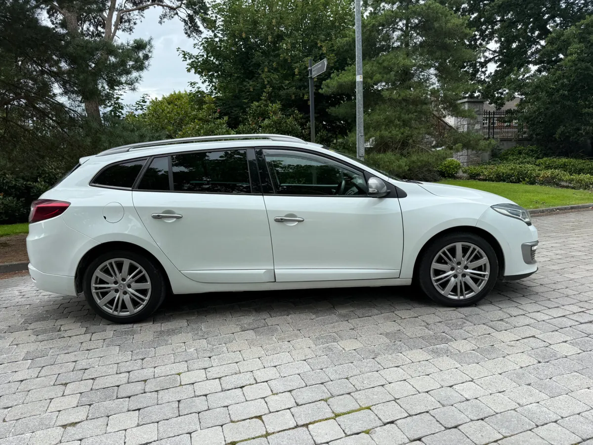 Renault Megane 2016 GT LINE REVERSE CAMERA - Image 3