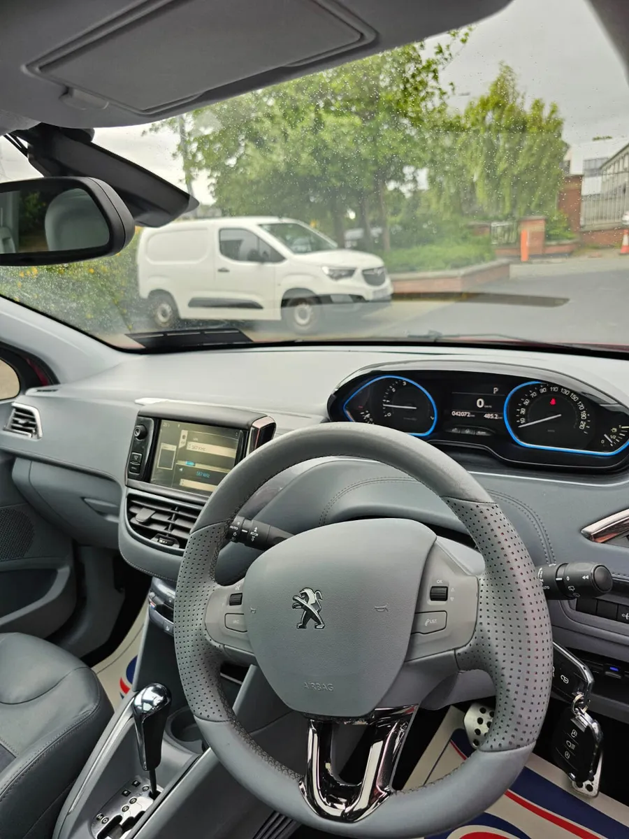 Peugeot 208 2013 Automatic - Image 4