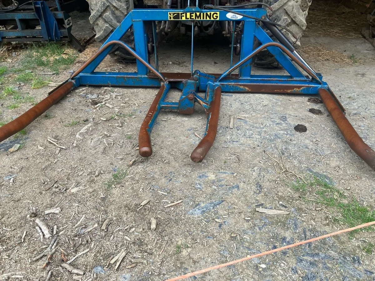 Double bale handler - Image 1
