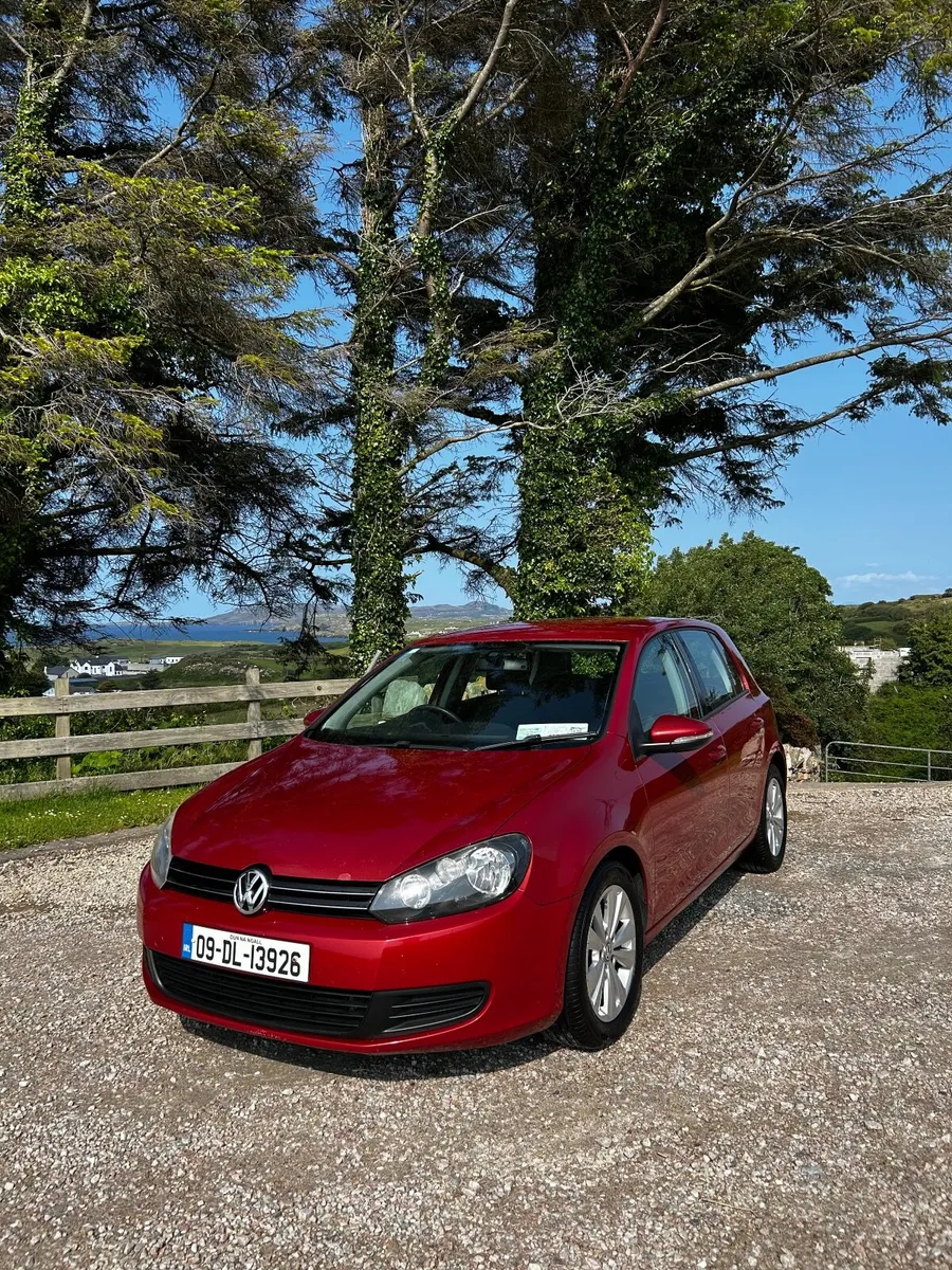 Volkswagen Golf 2009 - Image 1