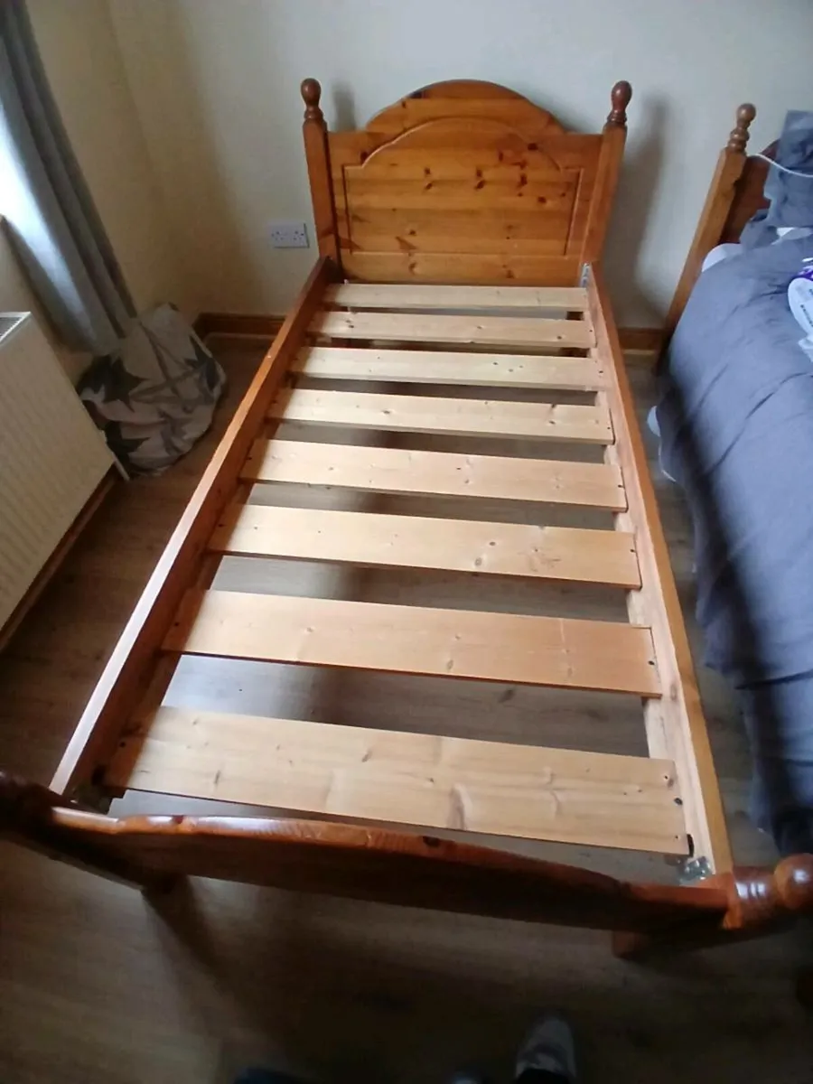 Single bed with mattress - Image 3