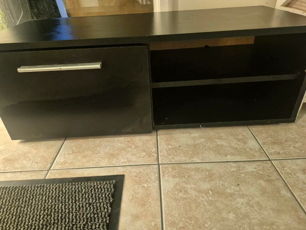Tv table - Image 1