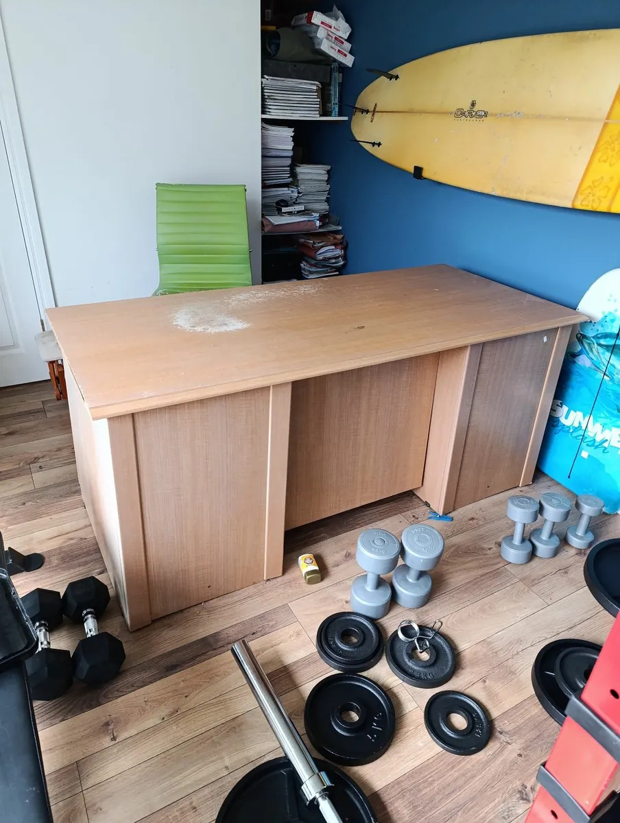 Office desk - Image 2
