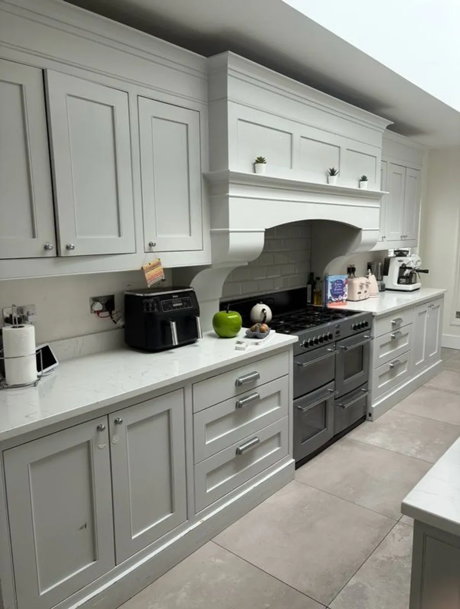 In frame kitchen - Image 2