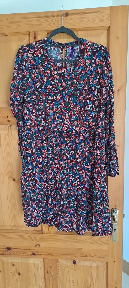 Maternity Clothes - Image 4