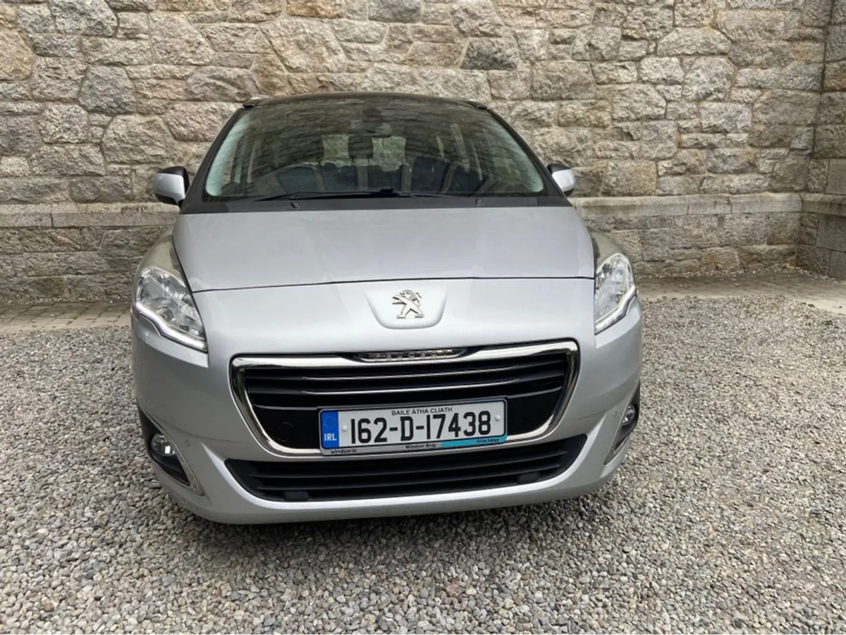 Peugeot 5008 Active 1.2 130 // 7 Seater - Image 3
