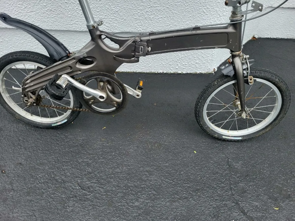 FOLDING BIKE LIGHT USED IN WORKING ORDER - Image 2