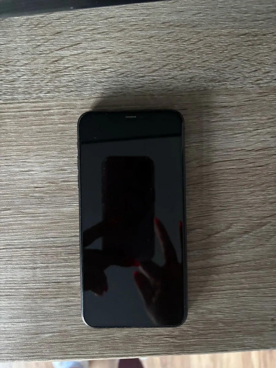 iPhone 11 Pro Max 64GB - Image 1