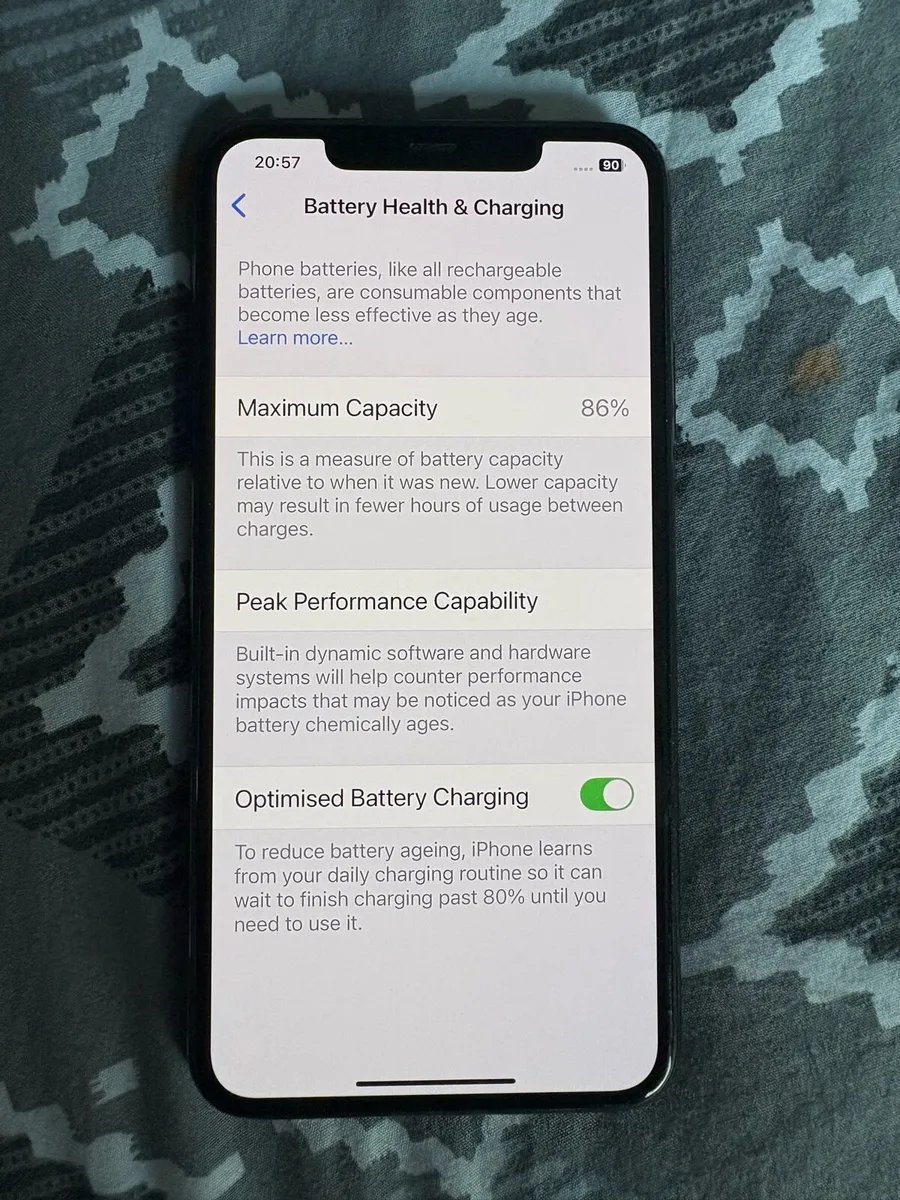 iPhone 11 Pro Max 64GB - Image 3