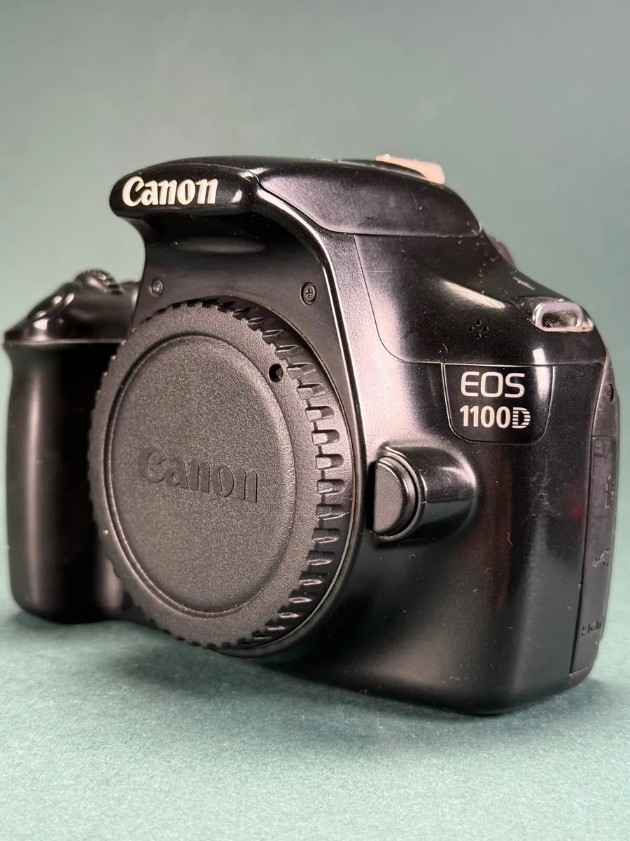 Canon 1100D camera body - Image 4