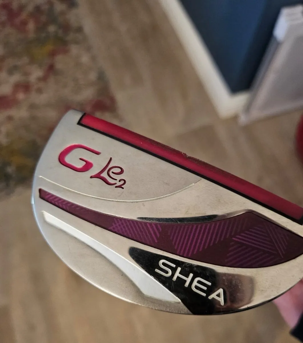 Lady’s Ping Shea putter - Image 1