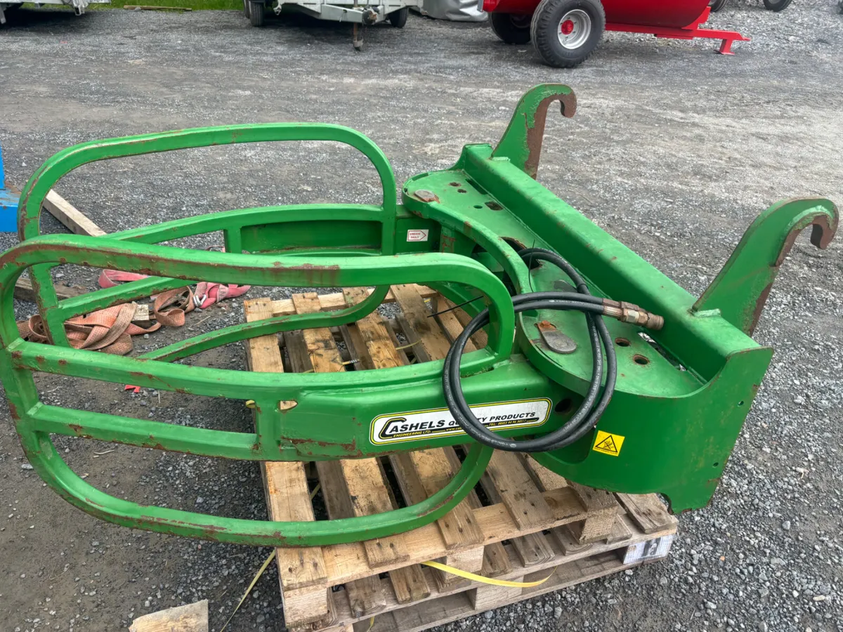Cashels Soft Hands Stacker C/W Q fit brackets - Image 1