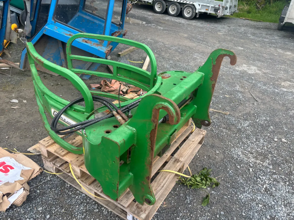 Cashels Soft Hands Stacker C/W Q fit brackets - Image 3