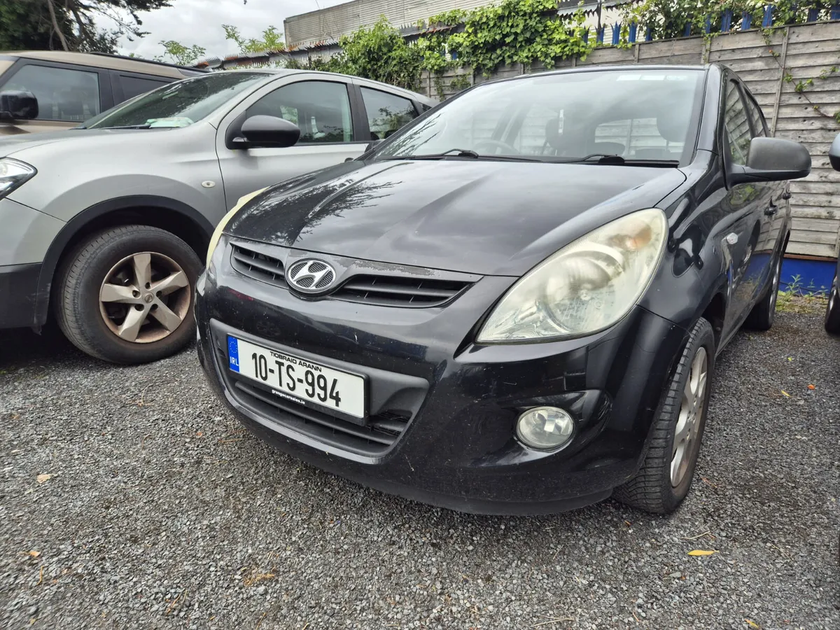 Hyundai i20 2010 Very Low Milage - Image 1