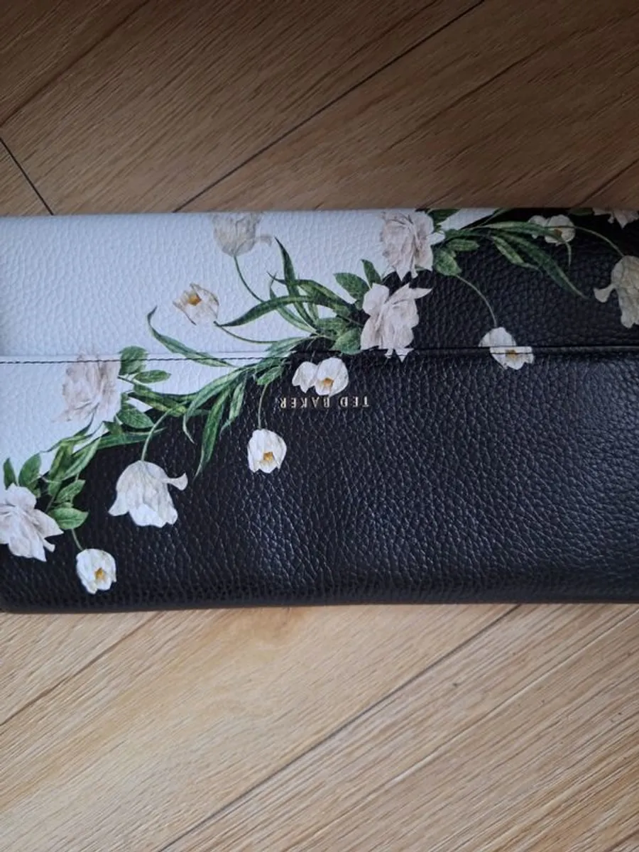 Ted Baker Wallet/passport Holder - Image 3