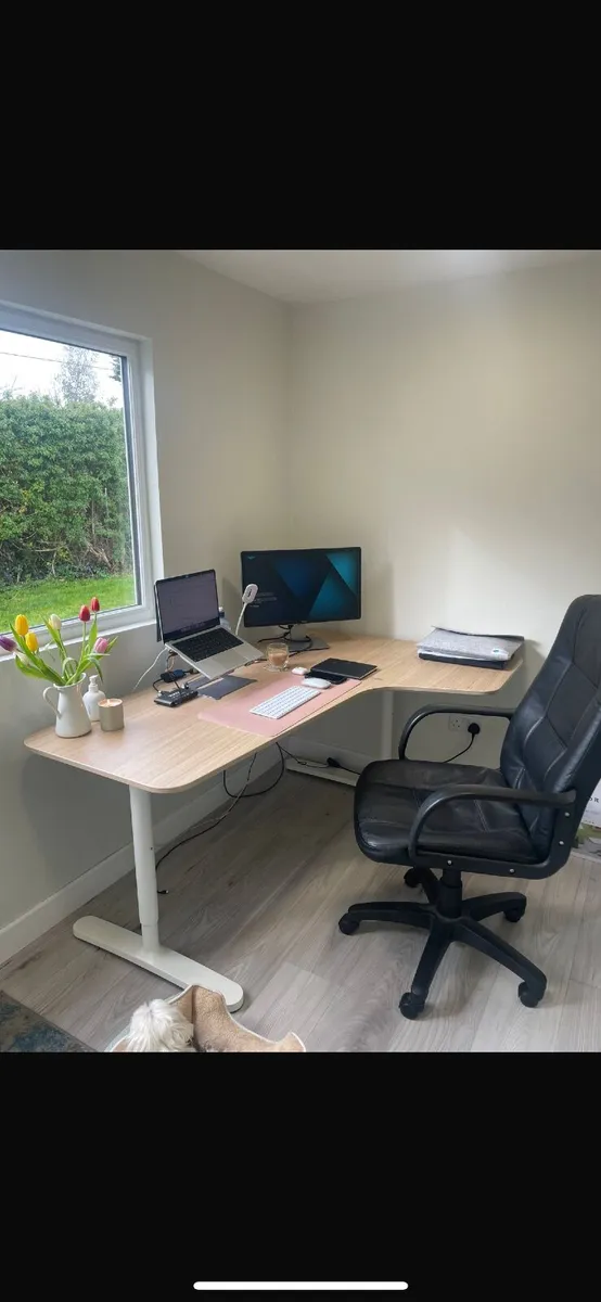 Corner Desk