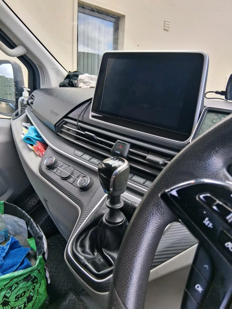 Commercial  vehicle - Image 2