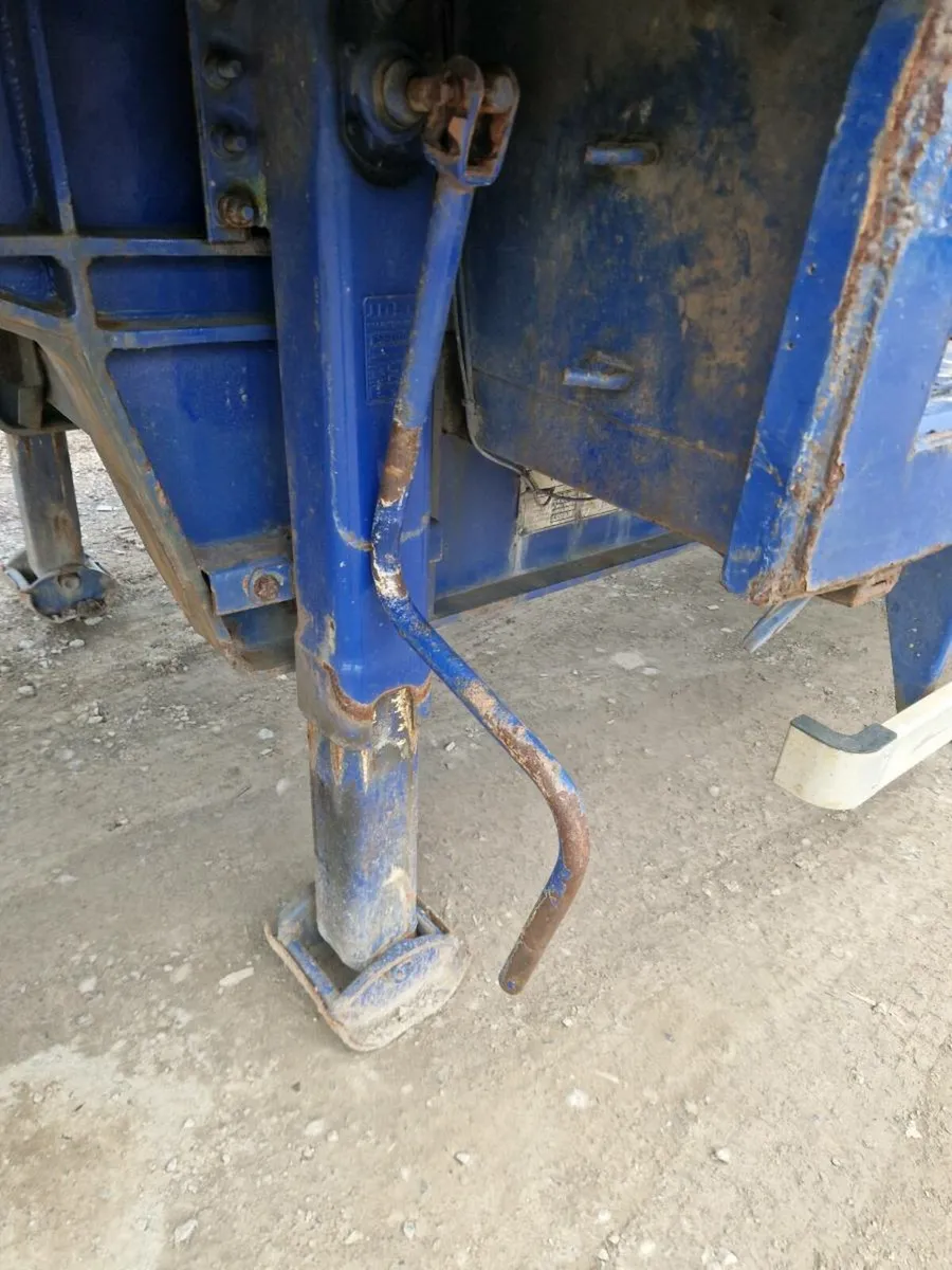 Stepframe trailer - Image 4