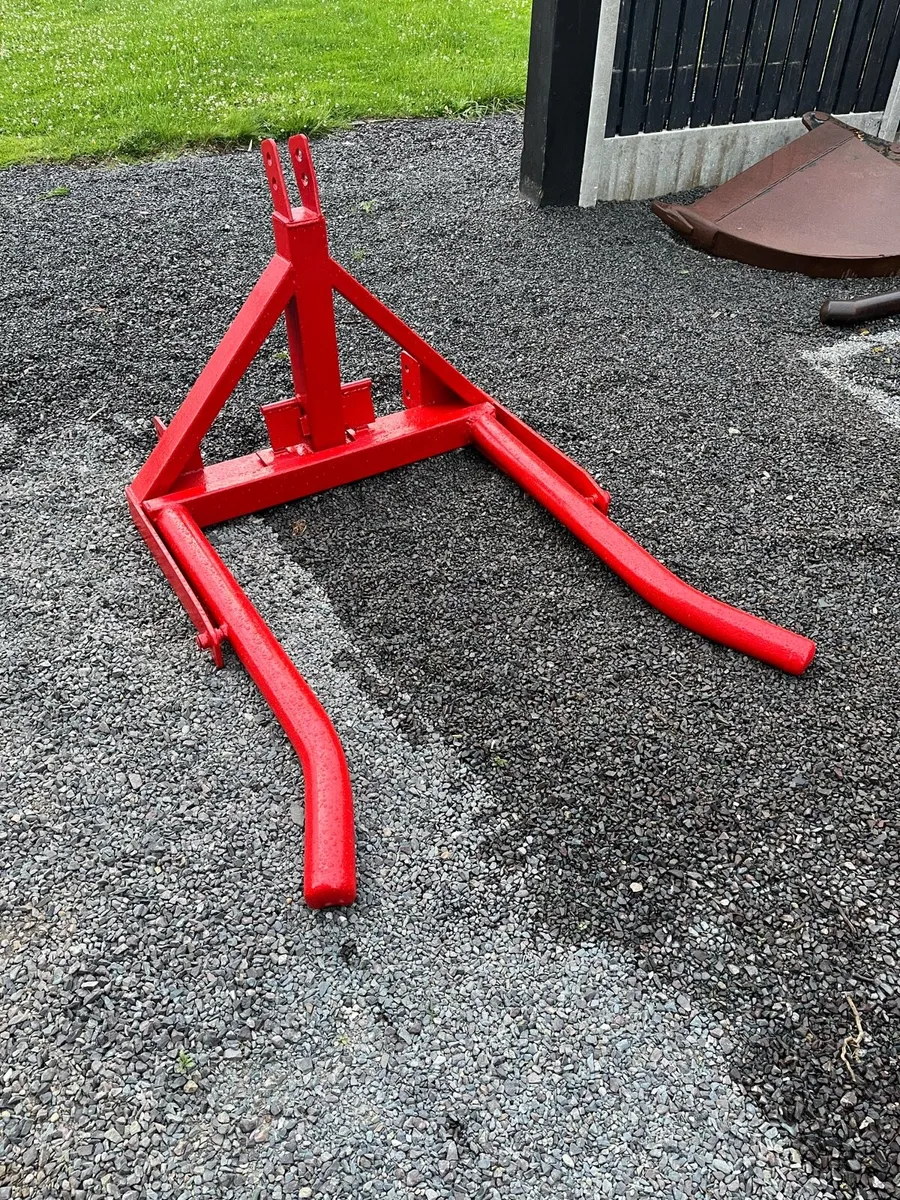 Single bale lifter - Image 1