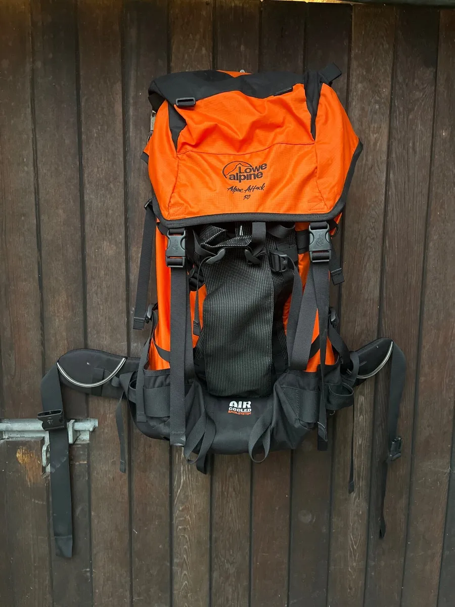 Camping bed, 50 L alpine backpack - Image 1