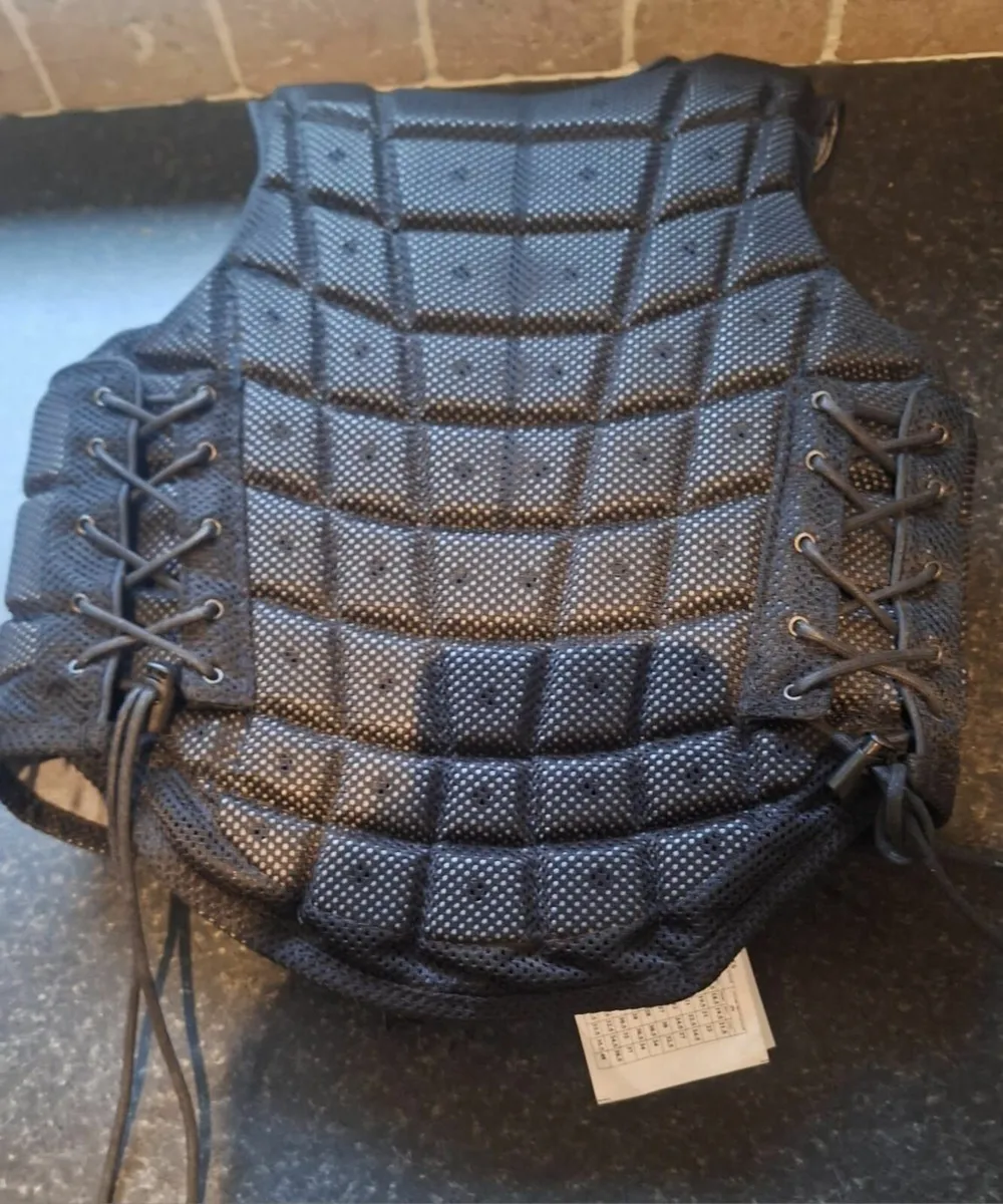 Back protector for child - Image 3