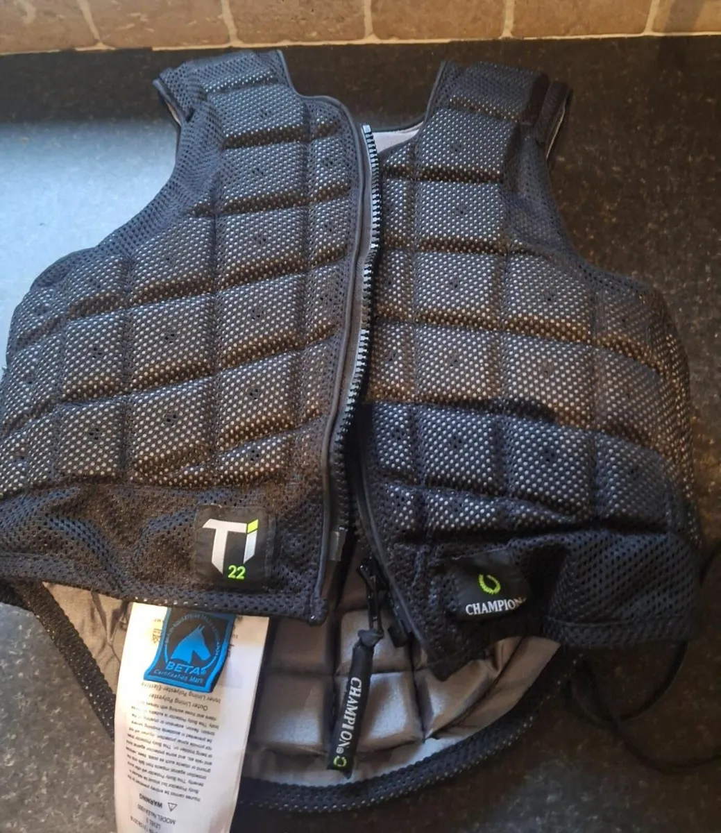 Back protector for child - Image 1