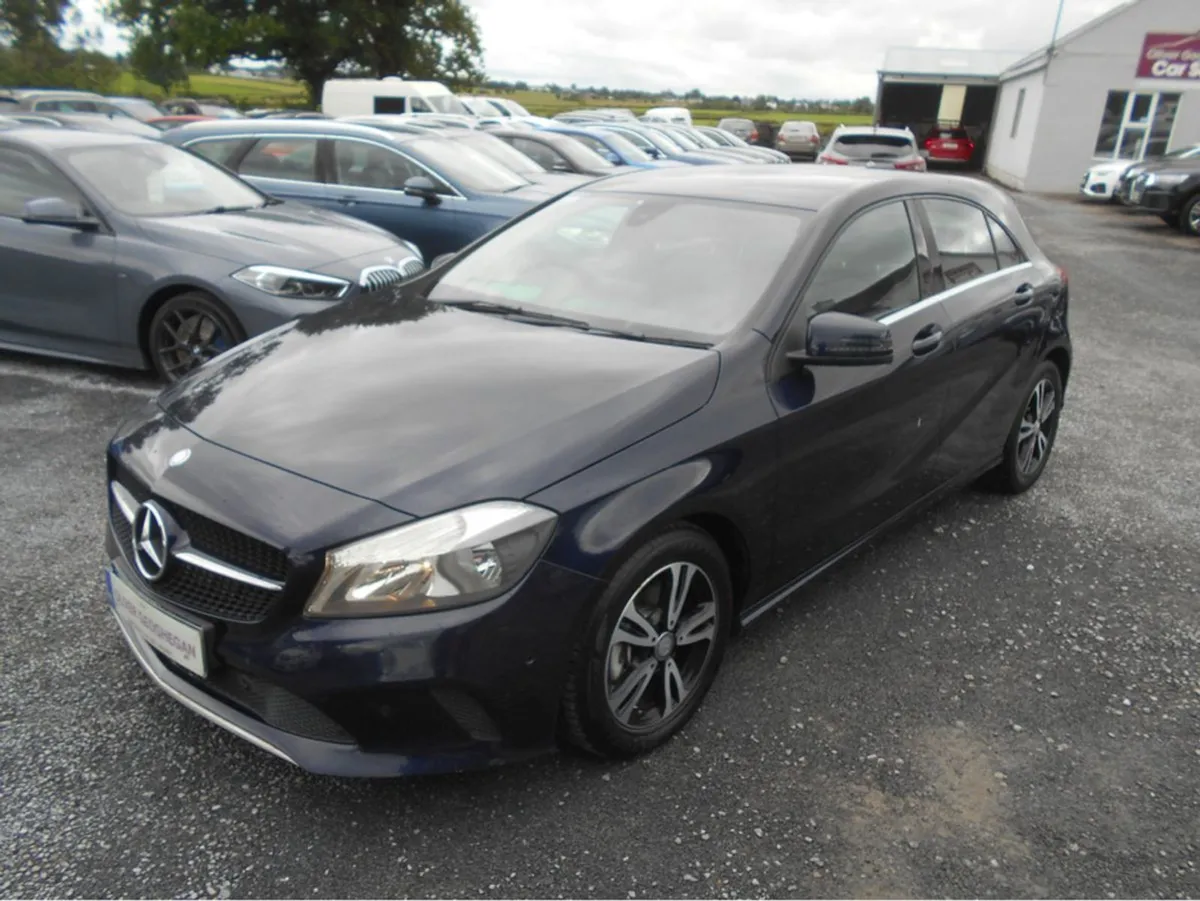 Mercedes-Benz A-Class A180 D SE Executive (camera - Image 4