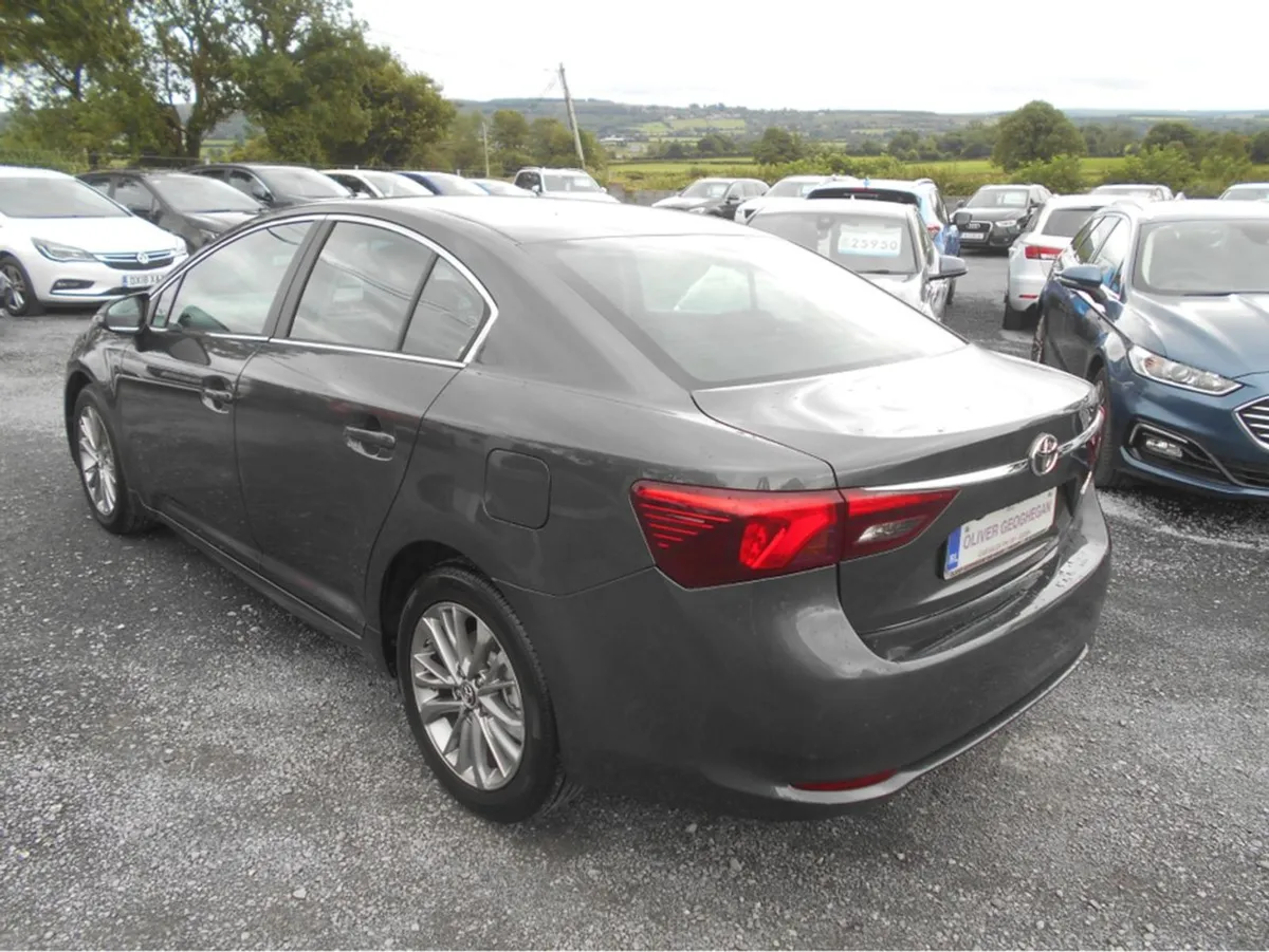 Toyota Avensis 1.6 D-4d Business Edition - Image 4
