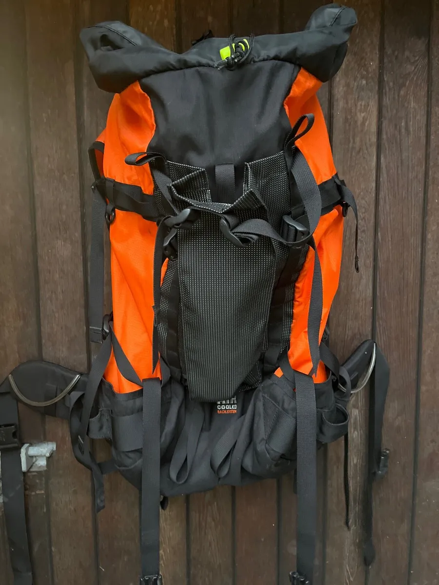 Camping bed, 50 L alpine backpack - Image 3