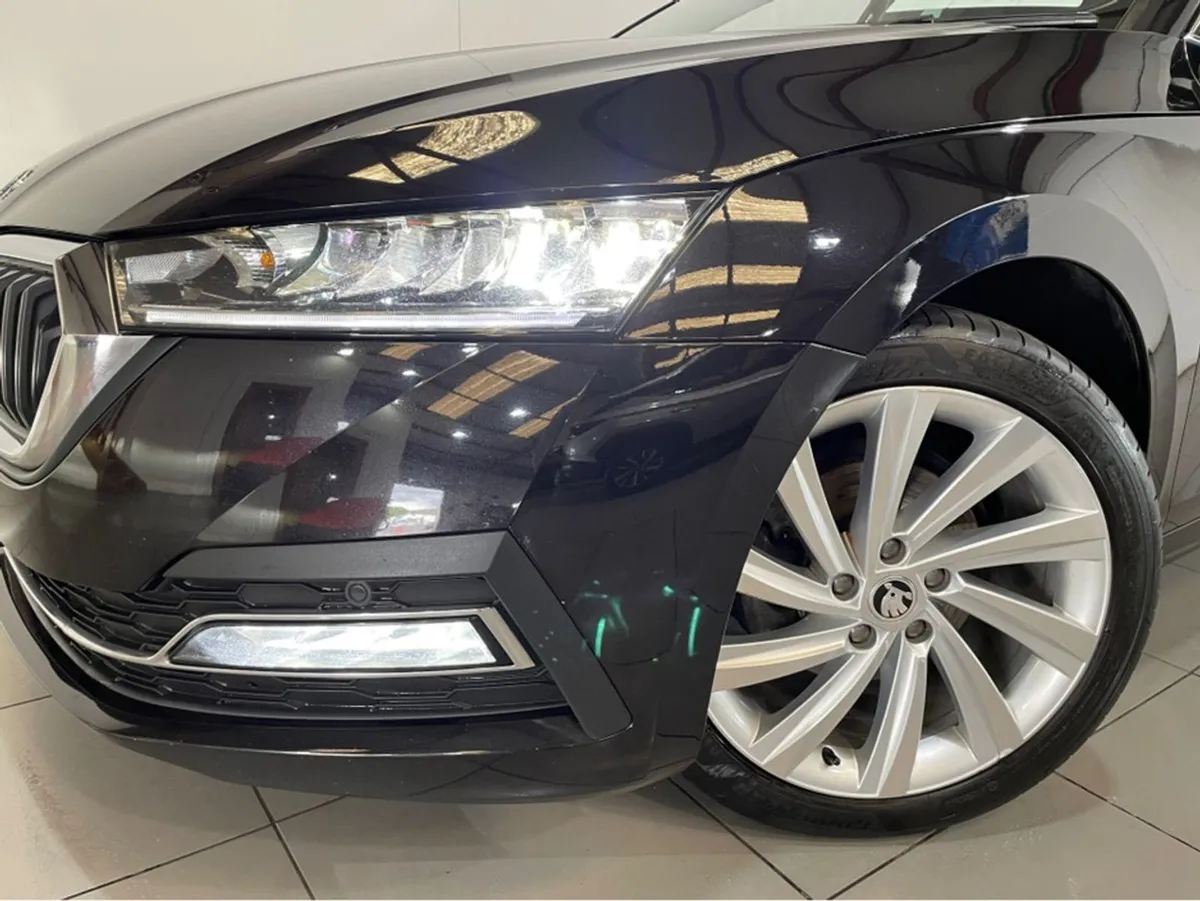 Skoda Octavia Style 2.0 TDI 115HP Automatic Full - Image 4