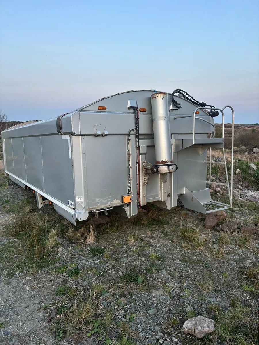 Volvo Tar spec tipper body - Image 3