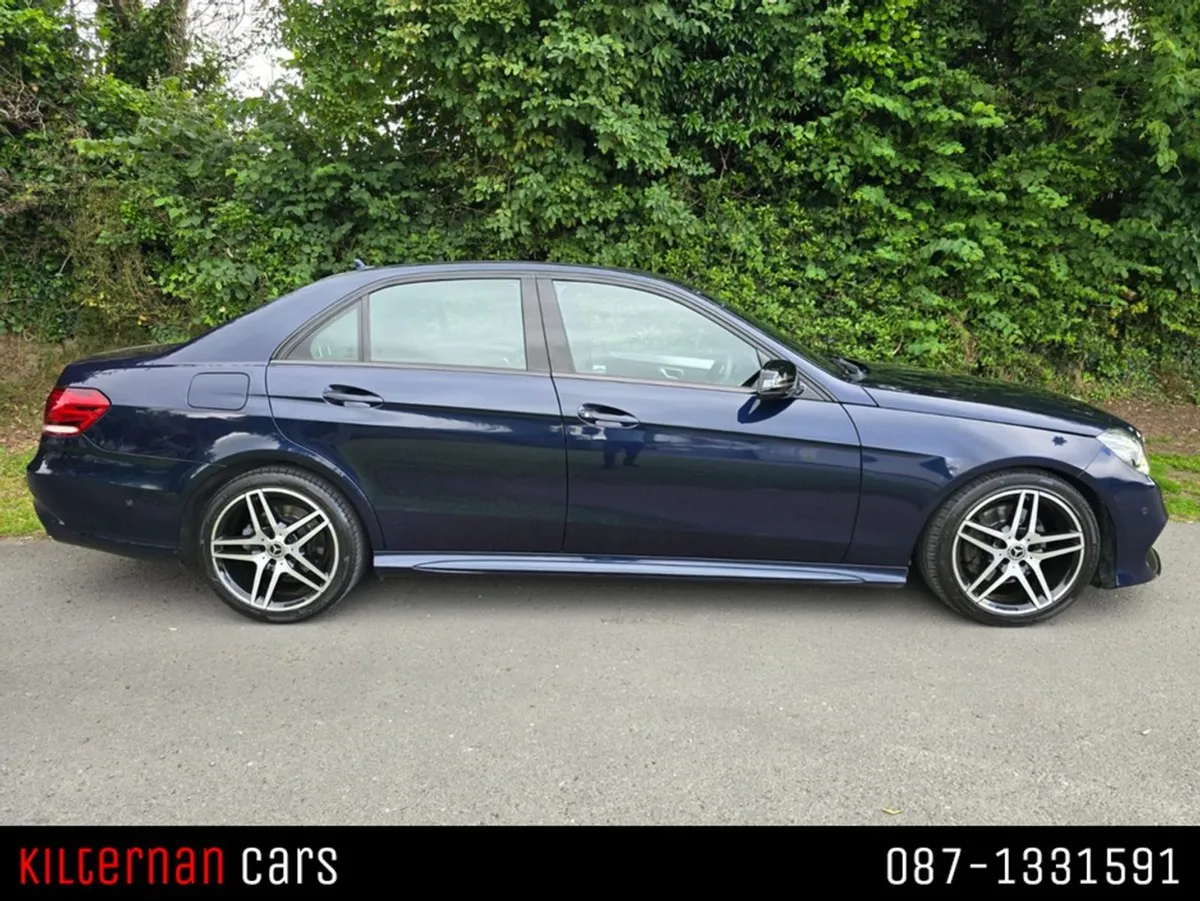 Mercedes-Benz E-Class 220 Bluetec AMG Night ED 4D - Image 3