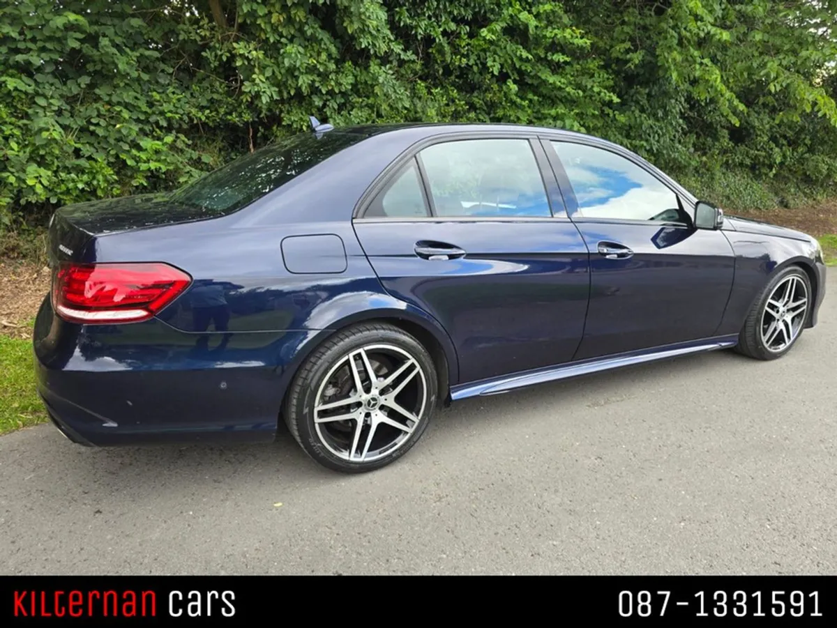 Mercedes-Benz E-Class 220 Bluetec AMG Night ED 4D - Image 4