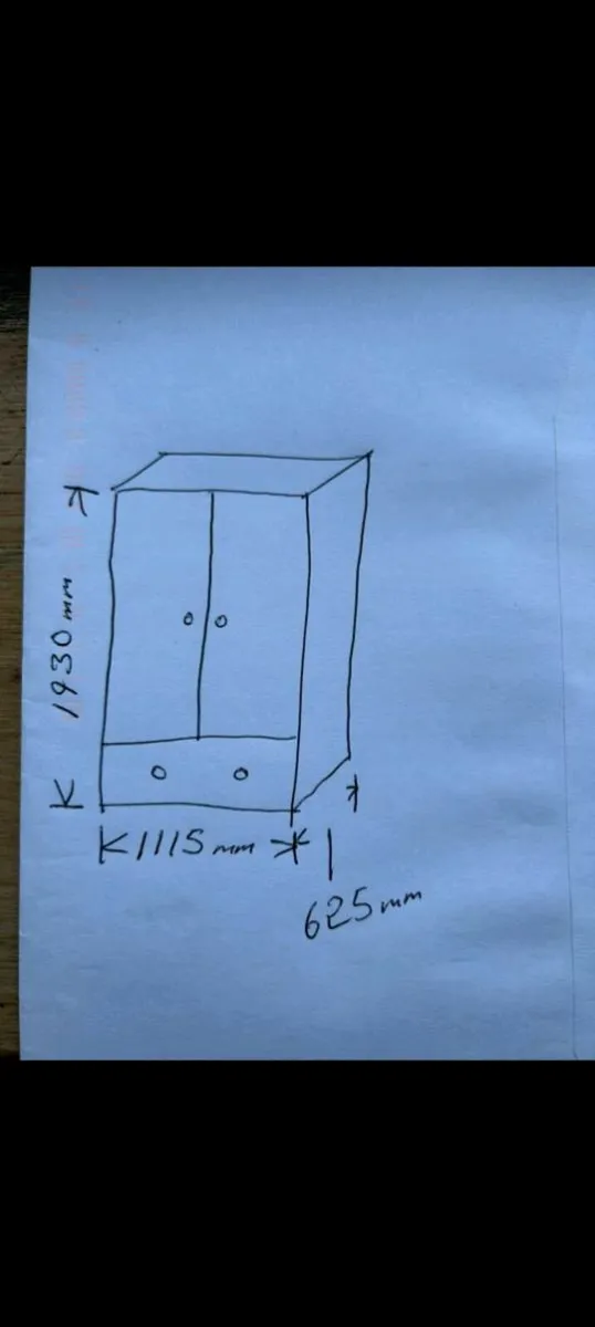 Wardrobe for sale used but in good condition - Image 3