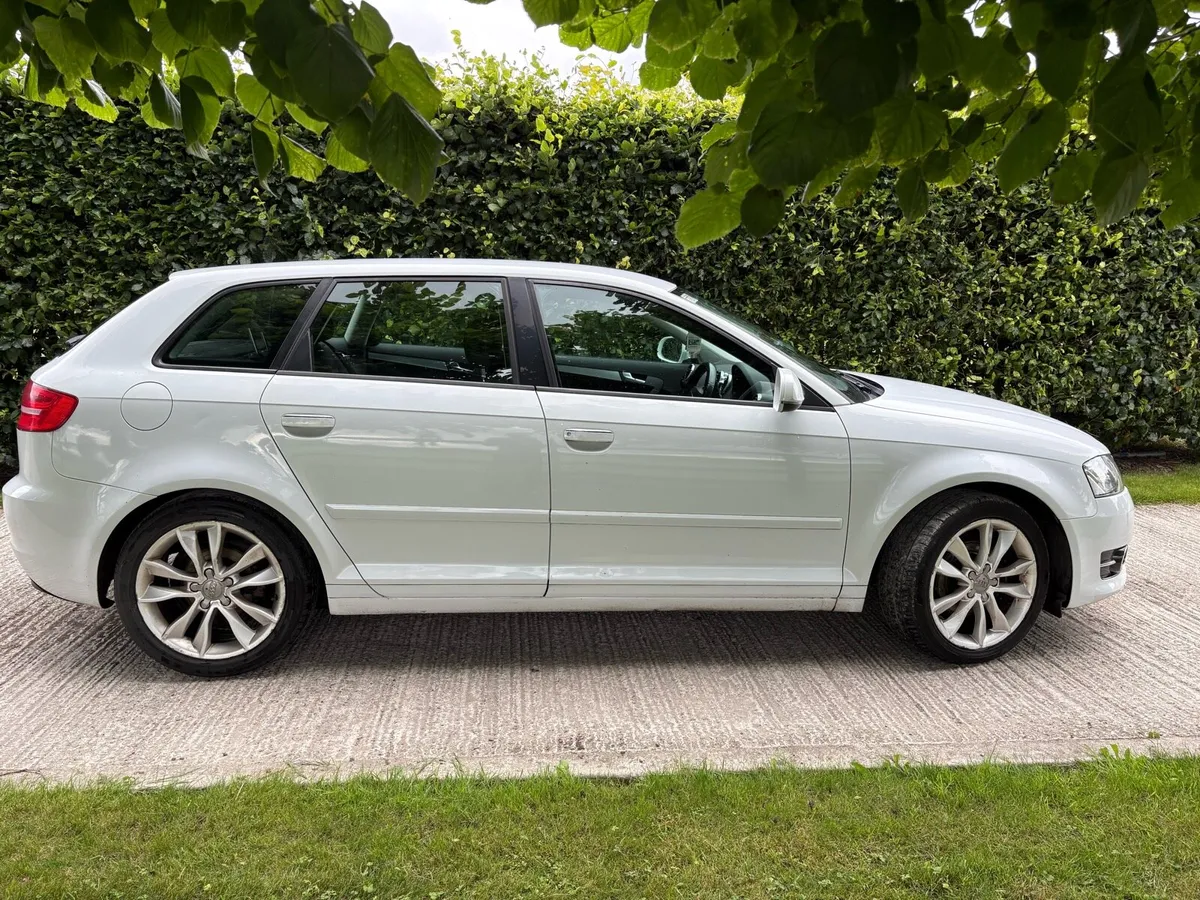 Audi A3 2012 - Image 2