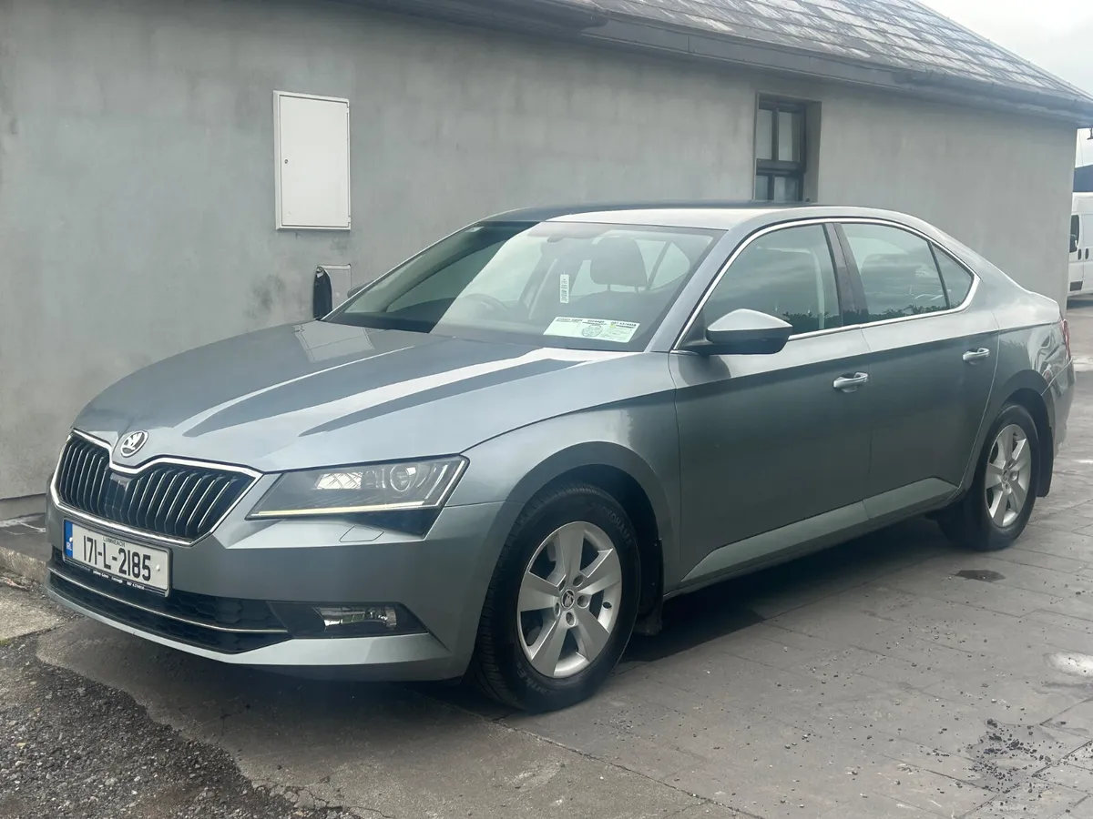 Skoda Superb 2017 - Image 3