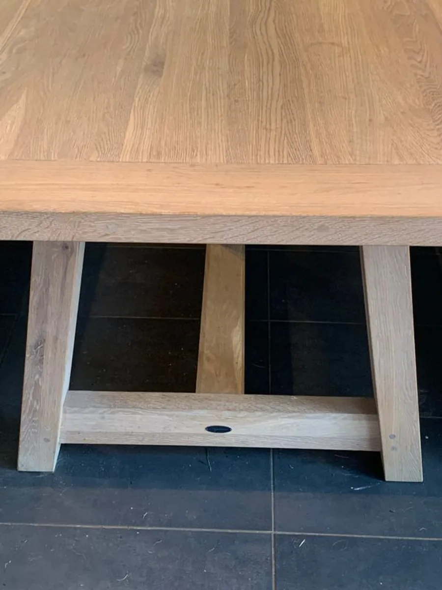 Neptune Arundel Oak Table 8 Seater - Image 3