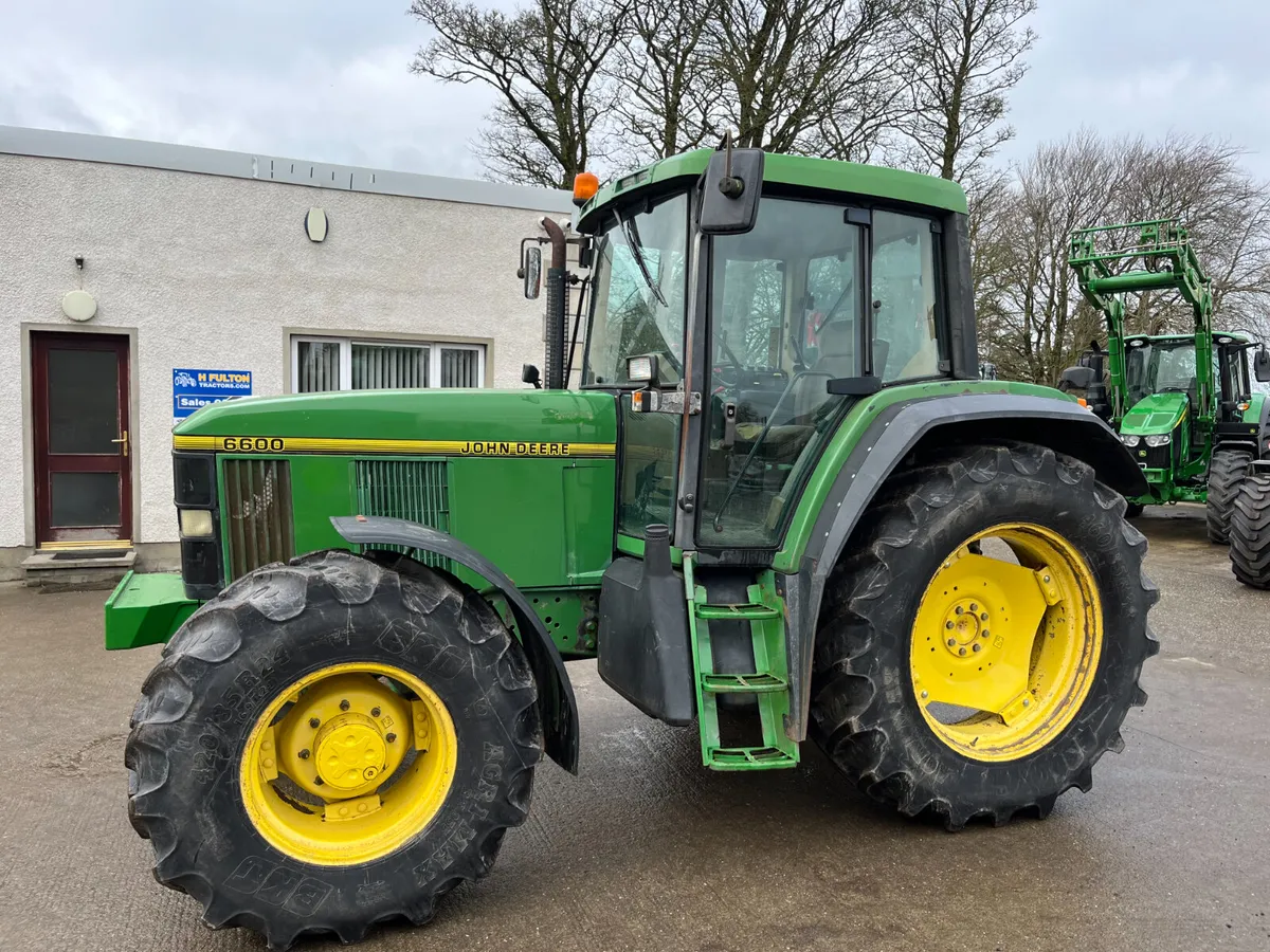 John Deere 6600 - Image 1