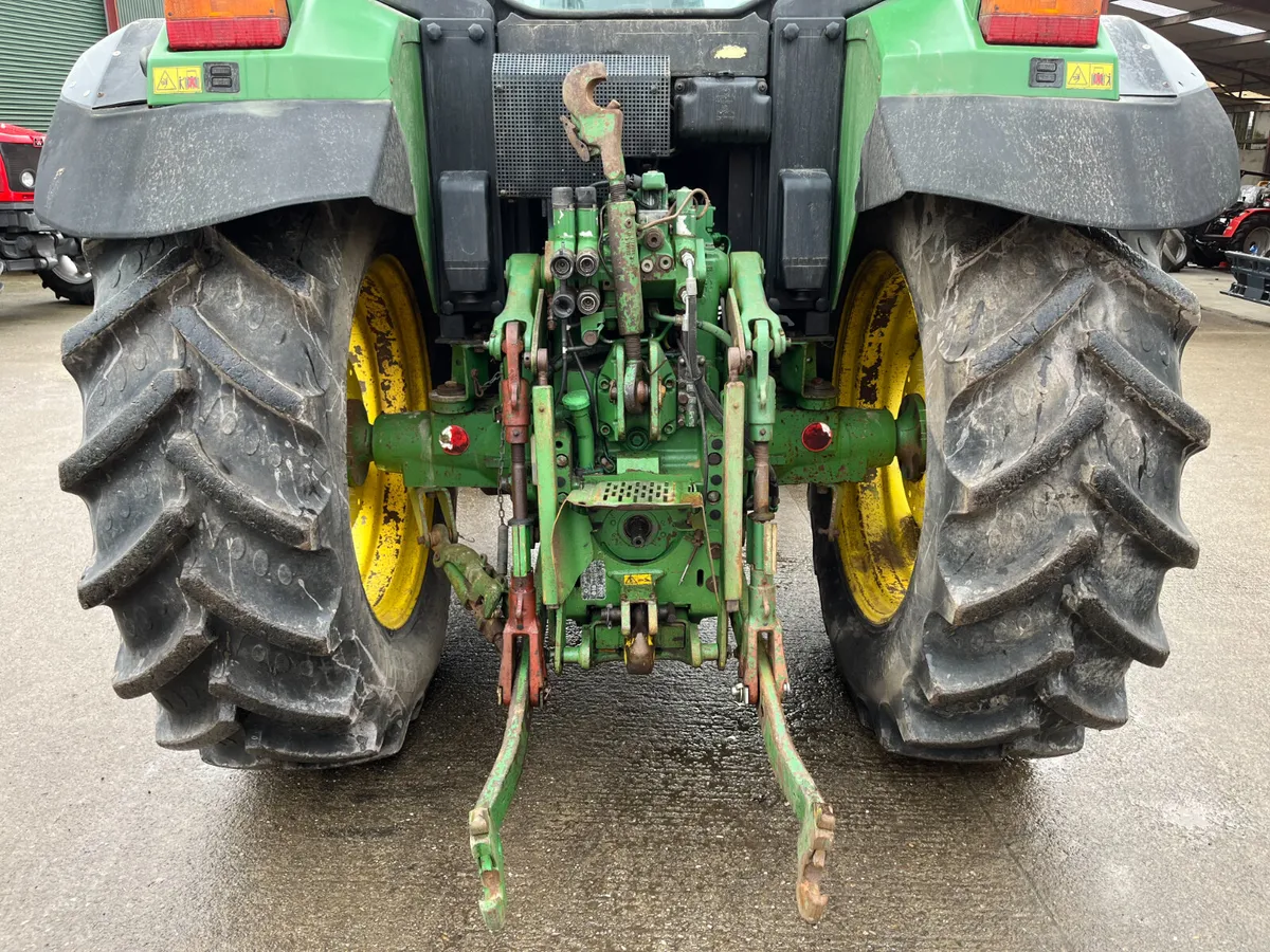 John Deere 6600 - Image 2