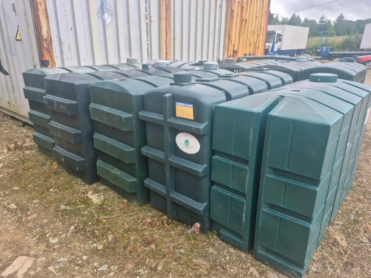 Oil tanks - Image 1
