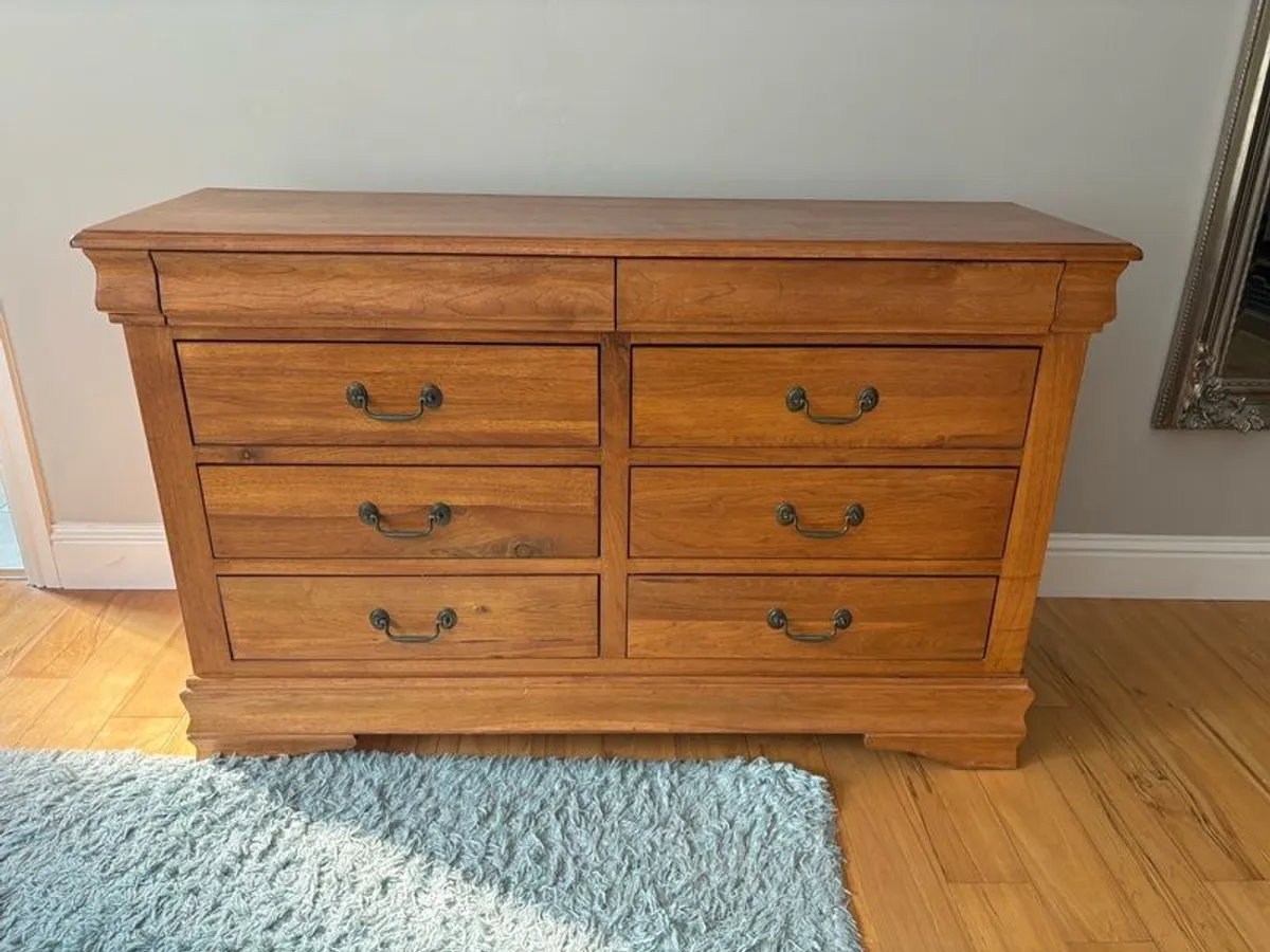 8 drawer oak dresser with detachable mirror - Image 2