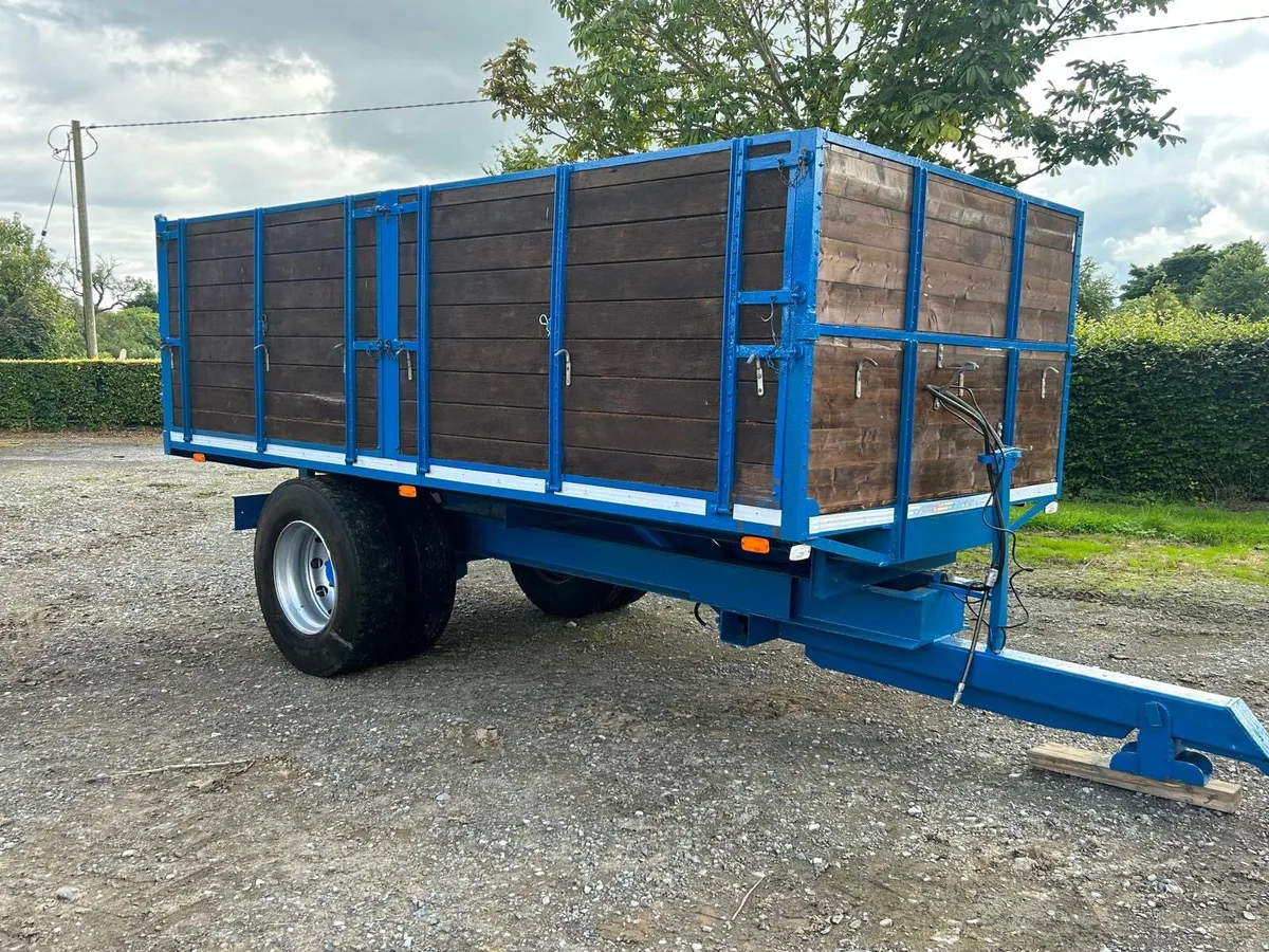 Grain trailer - Image 1