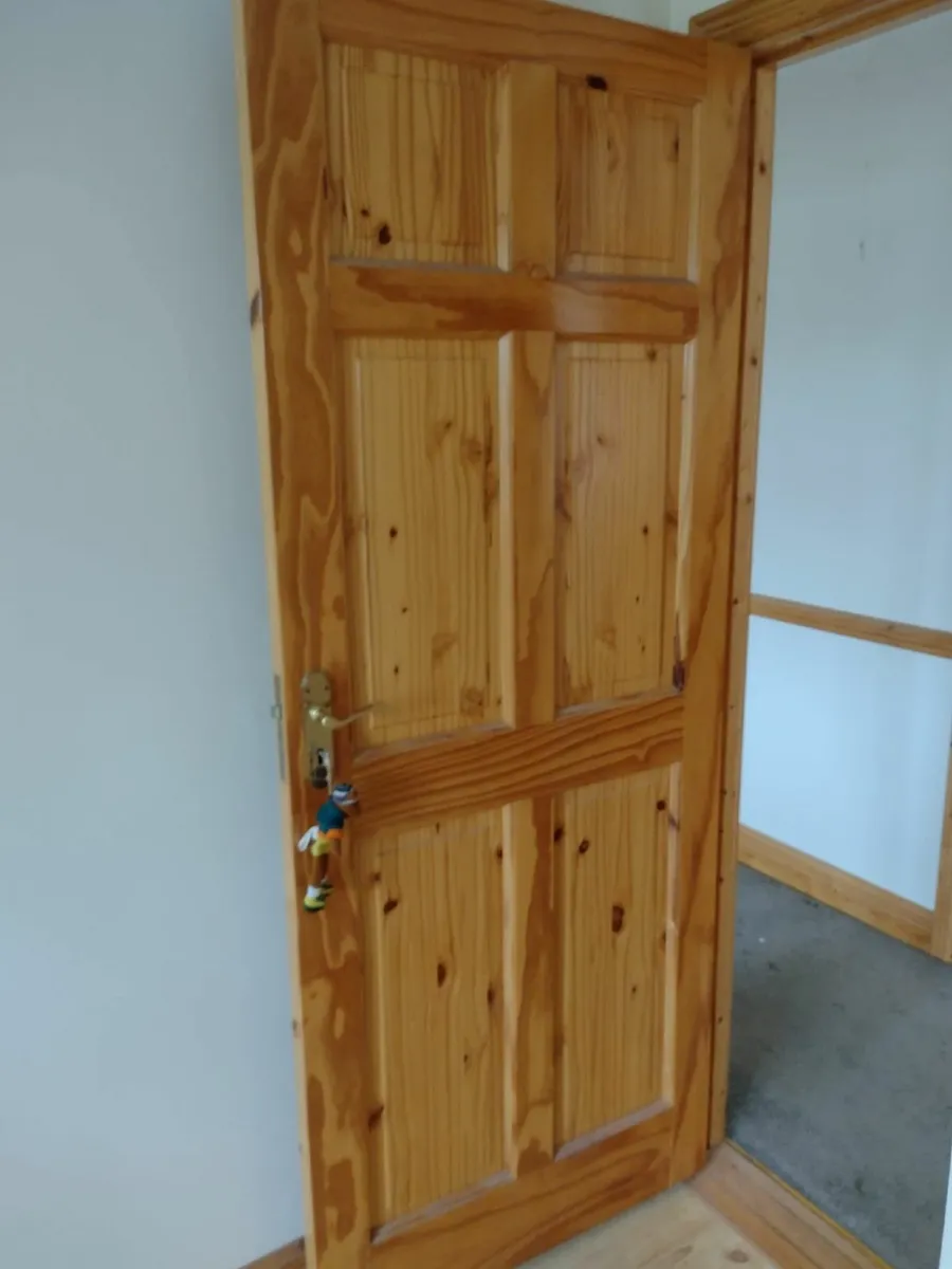 Solid Pine Doors - Image 3