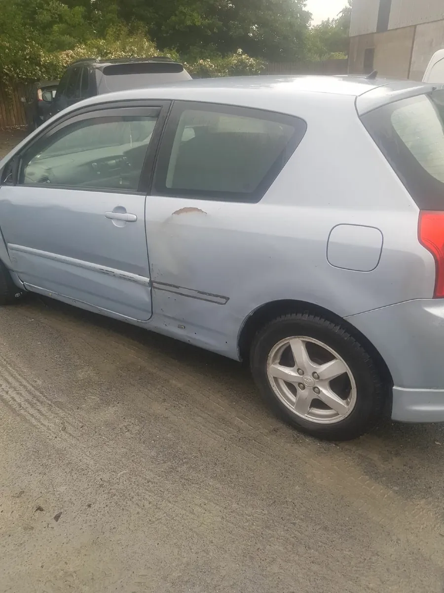Car - Image 2