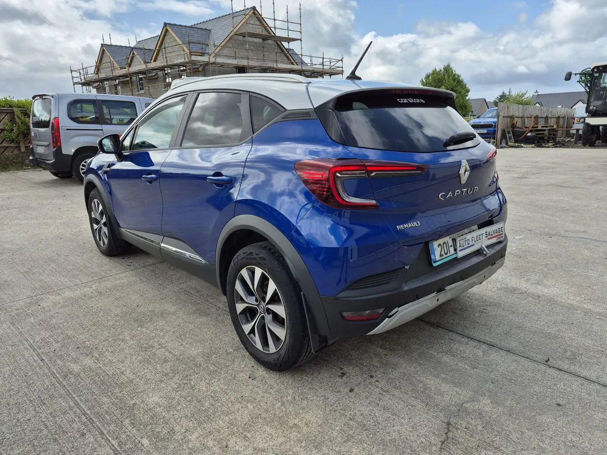 car - Image 4